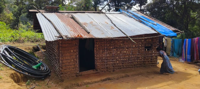 குடியரசு தினவிழாவில் பழங்குடியின தம்பதி