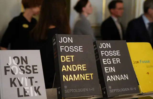 फोसाका पुस्तक