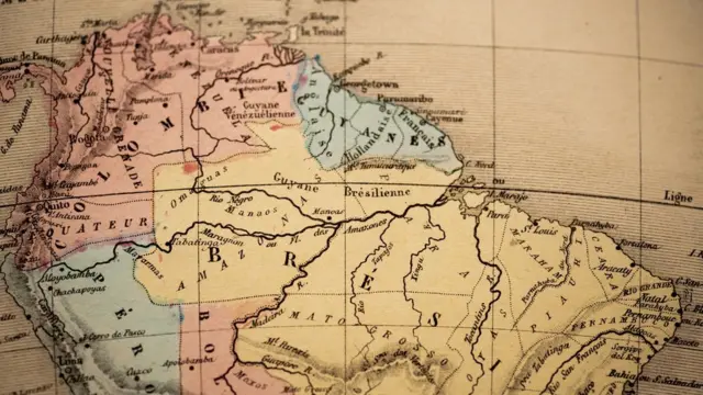 Mapa antiguo de América del Sur.