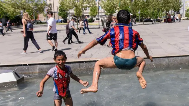 22வது வார புகைப்படப் போட்டிக்கான தலைப்பு