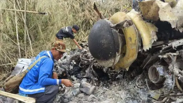 ရွှေကူမြို့နယ် စည်ငန်းရွာ အနောက်ဘက် တောထဲမှာ ပျက်ကျခဲ့တယ်လို့ ဆိုတဲ့ စစ်တပ် ရဟတ်ယာဉ် အပျက်အစီးကို မြင်တွေ့ရတာဖြစ်ပါတယ်။ 