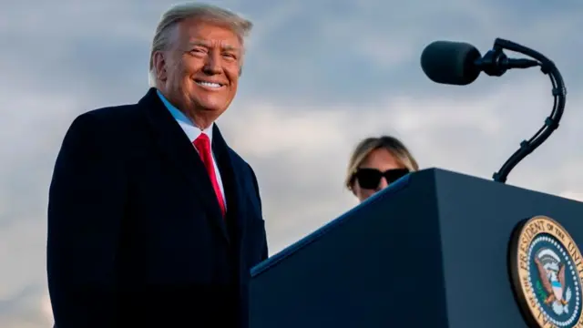 डोनाल्ड ट्रंप