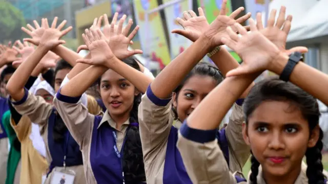 কিশোর কিশোরীদের নিয়ে অনেক উদ্বেগ থাকে তাদের অভিভাবকদের।