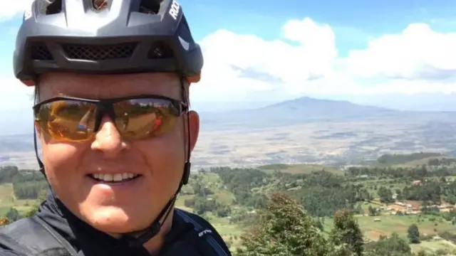 ጆናታን ሲክስ