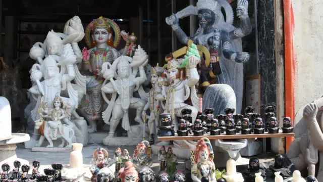 சிலைகள்