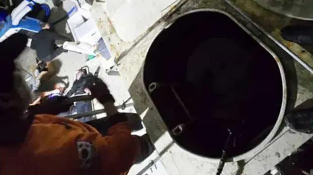 මියගිය ශ්‍රී ලාංකිකයින් දෙදෙනා සහ දකුණු කොරියානු වැඩ අධීක්ෂකවරගේ සිරුරූ මෙම ජල ටැංකියේ තිබී හමු වී තිබේ.