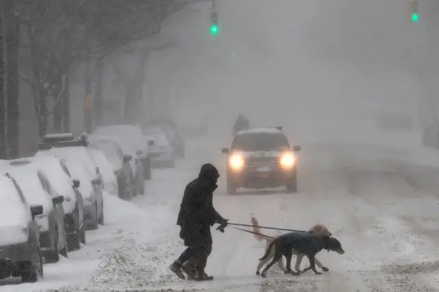 Снегопад в Нью-Йорке