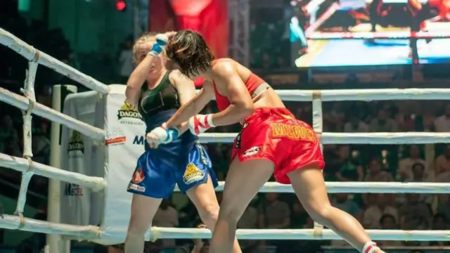 ဘရော်နီကာရဲ့ ထိုးသတ်ဟန်