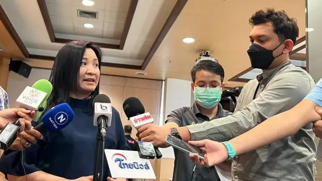 ผศ.ดร. มรรยาท อัครจันทโชติ หัวหน้าภาควิชาการสื่อสารมวลชน คณะนิเทศศาสตร์ จุฬาลงกรณ์มหาวิทยาลัย