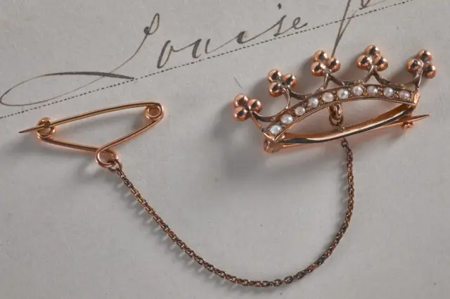 Broche de Mata Hari.