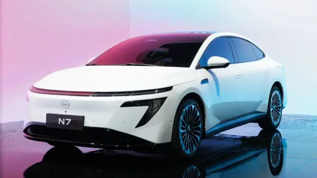 نیسان مدل N7 را با همکاری کارخانه چینی دانگفنگ تولید میکند