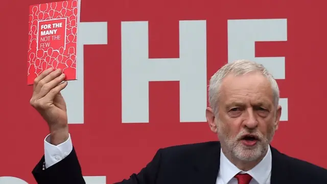 Jeremy Corbyn ve seçim bildirgesi