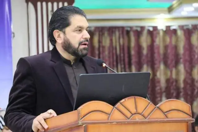 انورالحق جبارخیل، از چهرههای رسانهای افغانستان که میگفت یک «فیلسوف» است ماه گذشته در کابل کشته شد