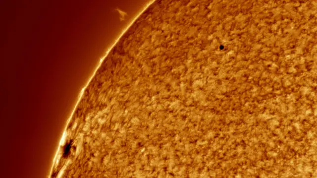 புதன் கோள்: சூரிய குடும்பத்தில் உள்ள இந்த மிகச்சிறிய கிரகம் ஒரு காலத்தில் பூமியைப் போல் பெரிதாக இருந்ததா?