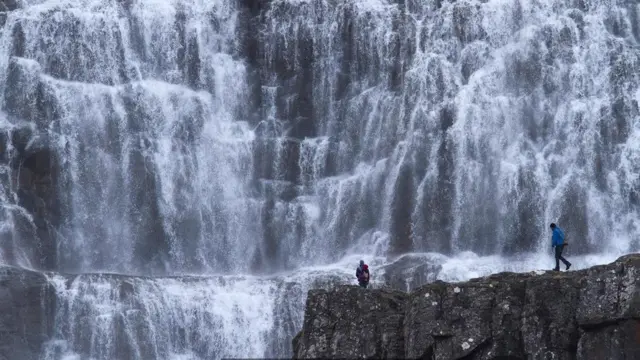 Cachoeira na Islândia