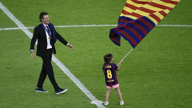 زانا، دختر لوئیس انریکه در نه سالگی به دلیل سرطان استخوان درگذشت