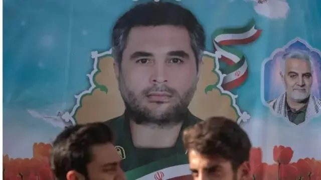 پوستر بزرگداشت حسن صیاد خدایی که گفته شده از فرماندهان نیروی قدس بود و توسط اسرائیل در تهران ترور شد