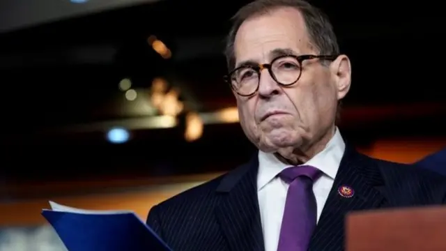 Jerrold Nadler yavuze ko Bwana Trump ashobora kwitabira ubwo butumire, bitaba ibyo akareka kwinubira ibijyanye no kumweguza