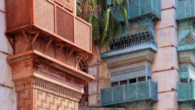 عالم عرب میں بند مشربیہ چھجے تخلیے کے اسلامی اصولوں کے مطابق تعمیر کیے جاتے تھے