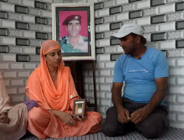 हवालदार अब्दुल मजीद यांचं कुटुंब