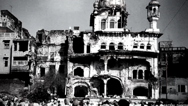 ऑपरेशन ब्लू स्टार के बाद दरबार साहिब 
