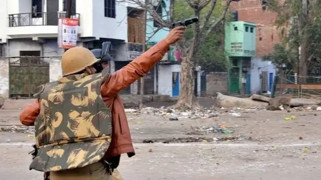 પોલીસકર્મી