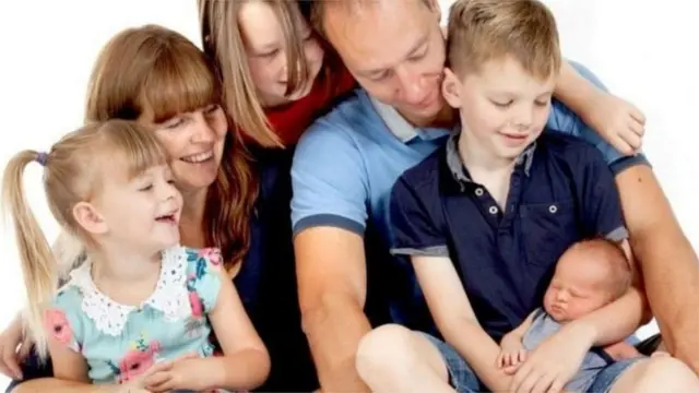 જૅક્સન પાંચ ભાંડરડું સૌથી નાનો અને બધાનો પ્રેમ મેળવે છે