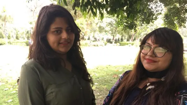 जसलीन कौर के साथ प्राक्षी