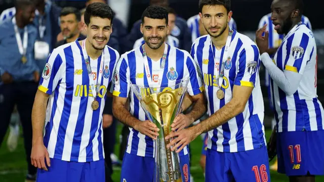 طارمی این فصل همراه با پورتو قهرمان سوپر جام فوتبال پرتغال شد