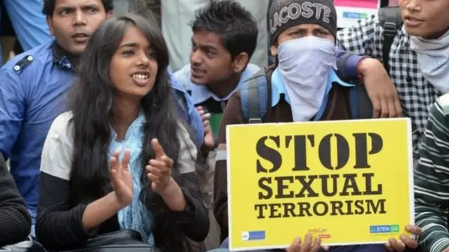 महिलाएं