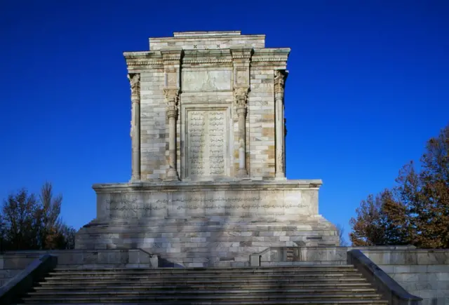 ઈરાન પર્શિયન પારસી ભારત આરબ ઇતિહાસ બીબીસી ગુજરાતી પર્શિયન લડાઈ ઈરાન-અમેરિકા-ઇઝરાયલ વૉર યુદ્ધ યુરોપ એશિયા મધ્યપૂર્વ ગઝની અફઘાનિસ્તાન ભારત સિંધ પંજાબ ગુજરાત