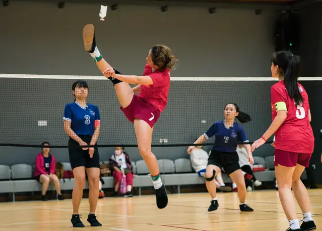 Minh Thuan shuttlecock