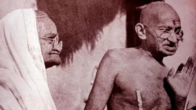 مهاتما گاندی و کستوربا گاندی