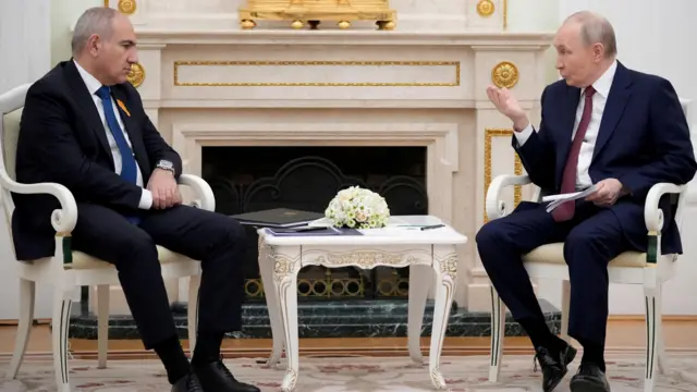 Во время встречи Пашиняна и Путина