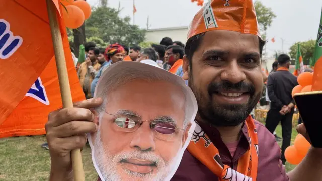 नरेन्द्र मोदी