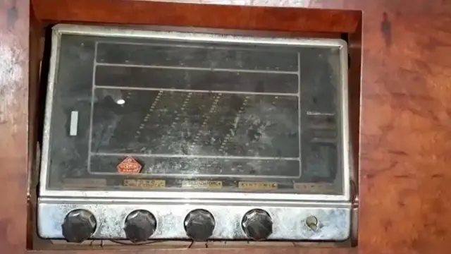 Raadiyoo Jimmaa isa jalqabaa mana ambaa seenaa keessaa