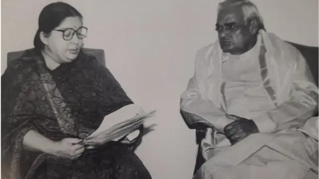 અટલ બિહારી વાજપેયી અને જયલલિતા