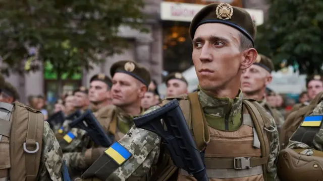 подготовка в параду, Киев