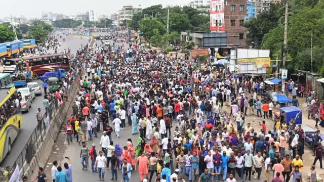 অনেক দিন ধরেই সরকারের পদত্যাগের দাবিতে আন্দোলন করছে বিএনপি।