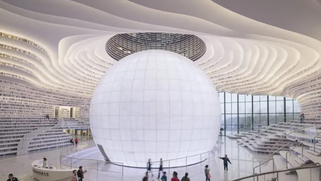 Vista del centro de la biblioteca.