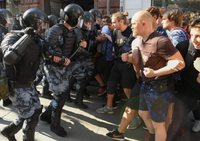 Задержания на акции оппозиции в Москве 27.07.19