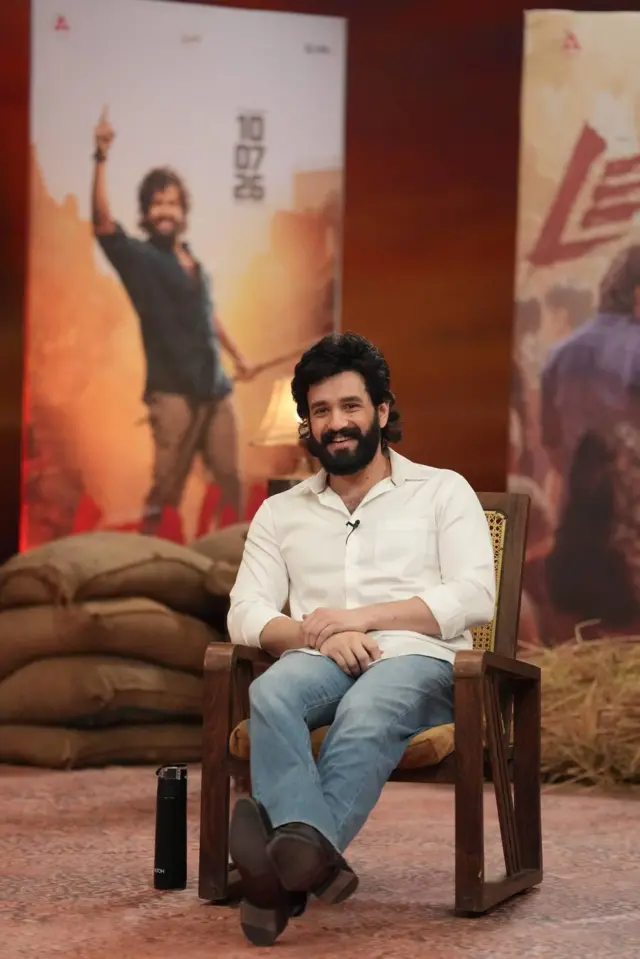 లెనిన్ మూవీ రివ్యూ, అఖిలే అక్కినేని, భాగ్యశ్రీ బోర్సె