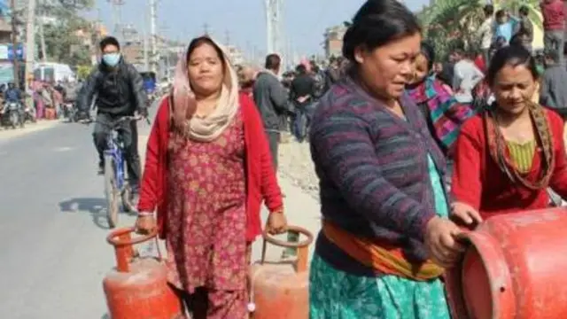 ग्यास सिलिन्डर 