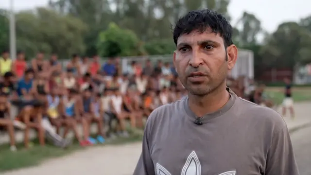 राजेश पिछले करीब एक दशक से युवाओं को सेना में भर्ती की तैयारी करवा रहे हैं. 