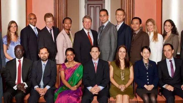 Алексей Навальный со своими однокурсниками на программе World Fellows в Йеле 