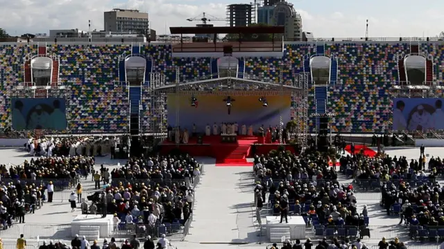 По официальным данным, в Грузии проживает чуть менее одного процента католиков.