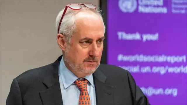 عکس استفان دوجاریک، سخنگوی ملل متحد