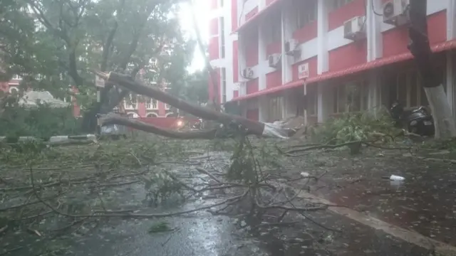 'வர்தா' புயல்