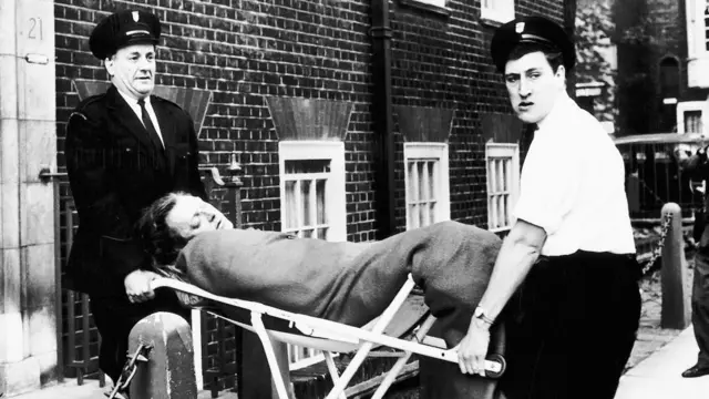 બીબીસી ગુજરાતી યુકે ક્રિસ્ટિન કિલર સેક્સ સ્કેન્ડલ સ્ટીફન વોર્ડ શૉગર્લ રાજકારણ સરકાર જોન પ્રોફ્યુમો