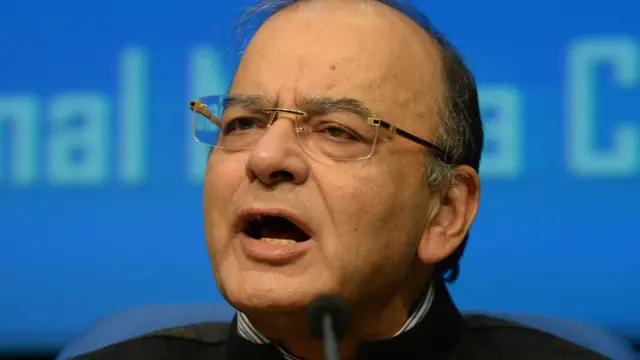 नरेंद्र मोदी, अरुण जेटली